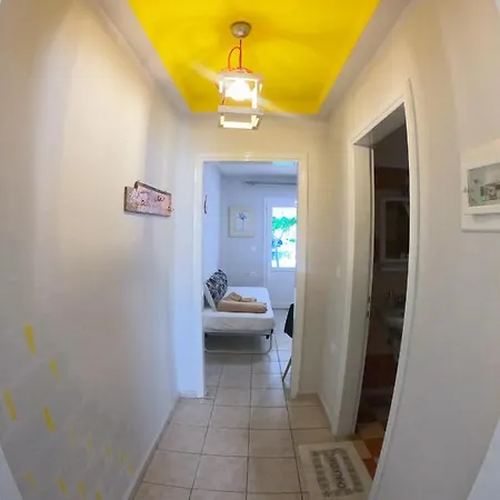 Magdalinos Appartments 公寓 *
